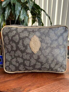 New YVES SAINT LAURENT Giraffe Print Accessory Pouch 🦒
